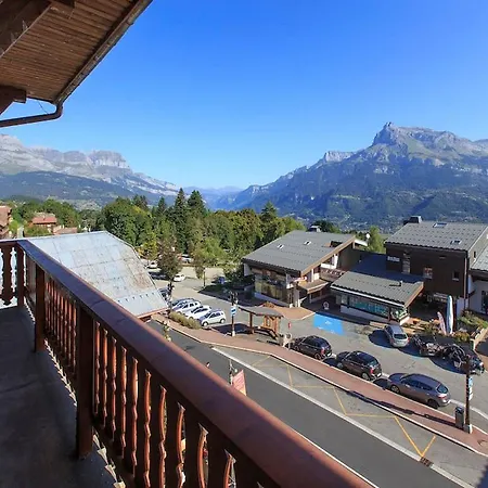 Les Aiguilles De Warens * Combloux