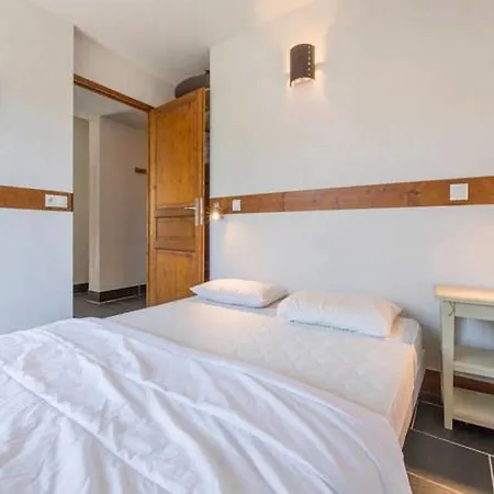 Les Aiguilles De Warens Holiday home