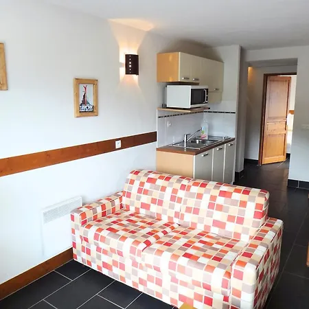 Les Aiguilles De Warens コンブルー