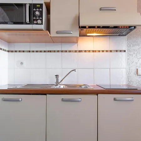 Les Aiguilles De Warens 別荘 コンブルー